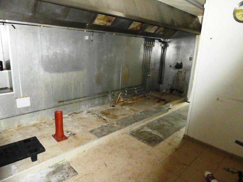 Local d'activité / Entrepôt - 200 m²