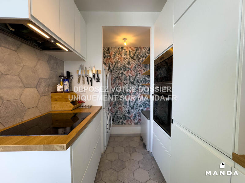 Chambre - 12 m² - 5 pièces