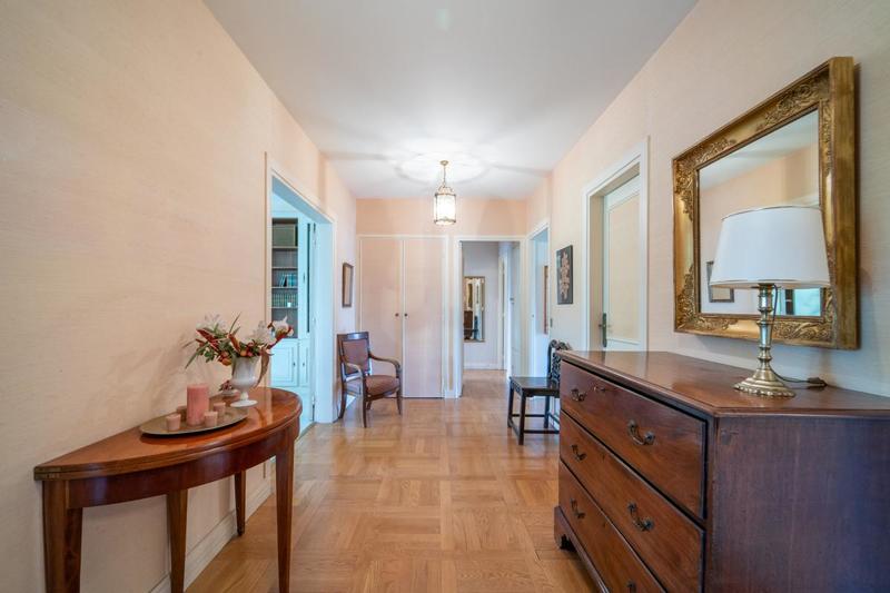 Appartement - 149 m² - 5 pièces