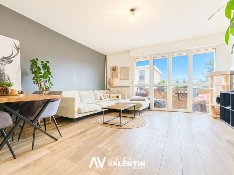 Appartement - 80 m² - 3 pièces