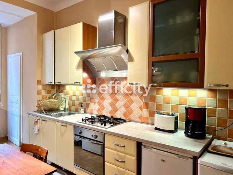 Appartement bourgeois - 78 m² - 2 pièces