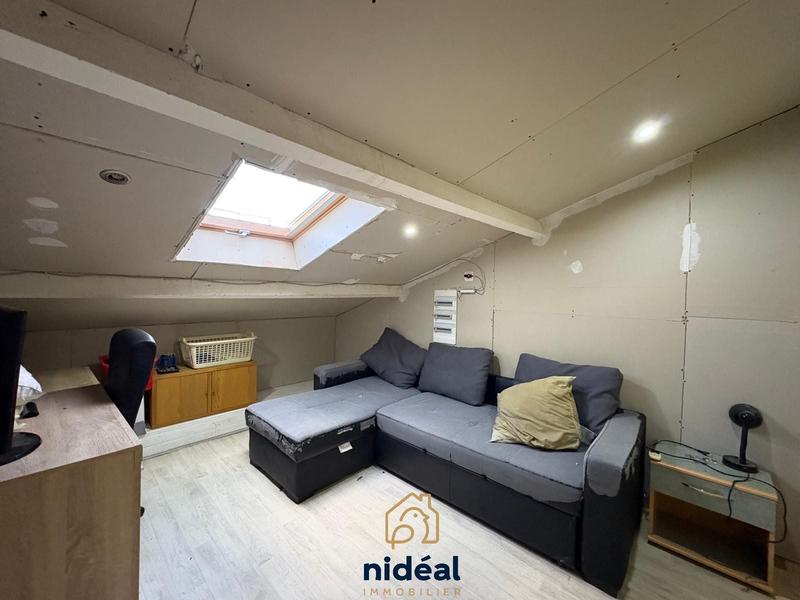 Maison - 180 m² - 8 pièces