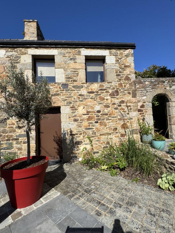 Maison - 180 m² - 7 pièces