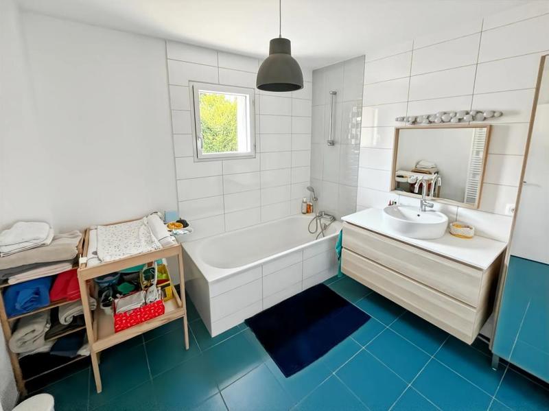 Maison - 120 m² - 5 pièces