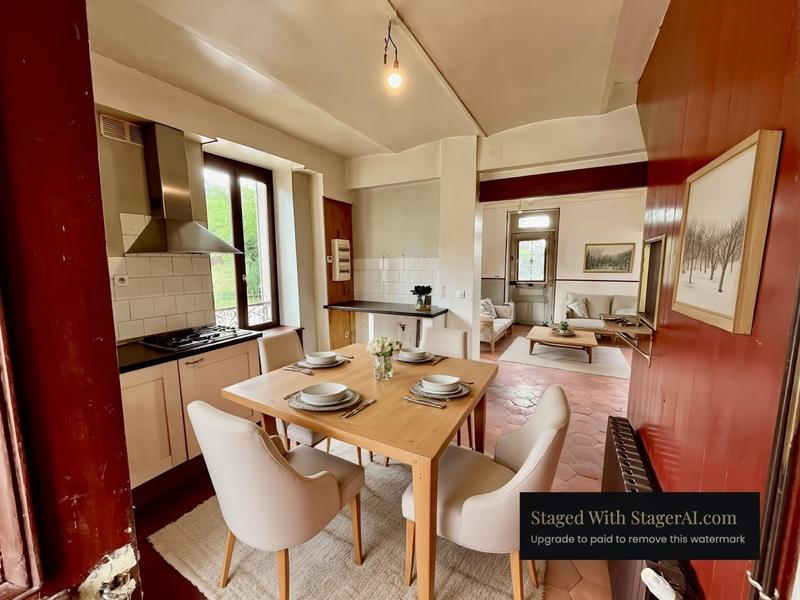 Maison - 105 m² - 5 pièces