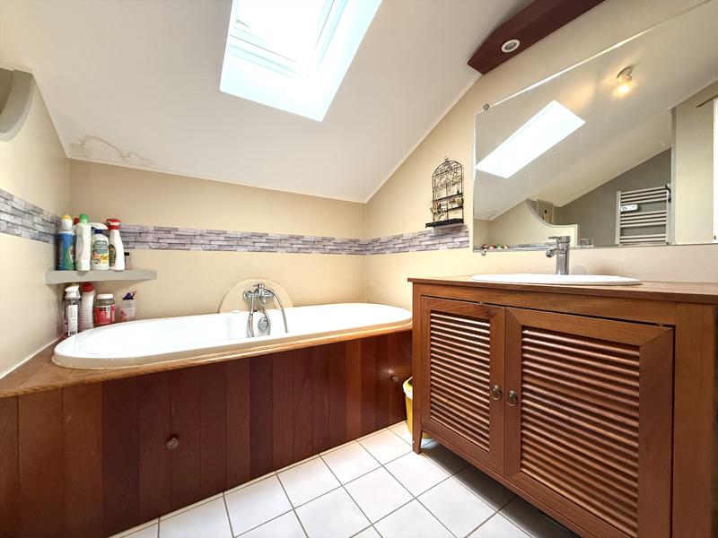 Villa - 102 m² - 7 pièces