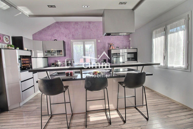 Villa - 140 m² - 4 pièces