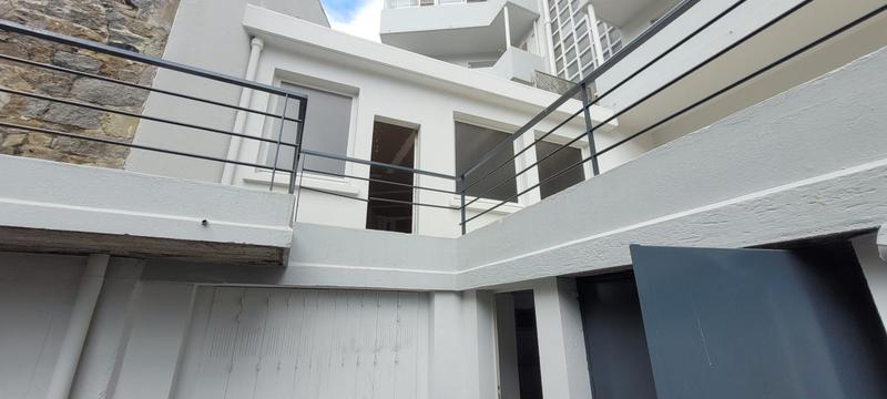 Appartement - 102 m² - 2 pièces