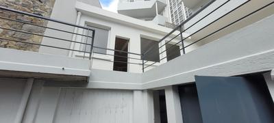 Appartement - 102 m² - 2 pièces