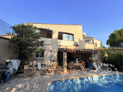 Villa - 573 m² - 6 pièces