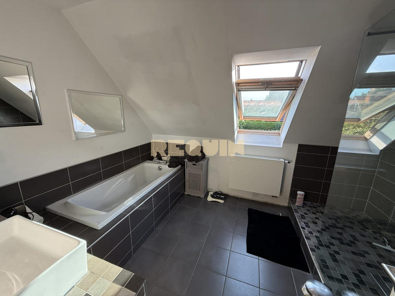 Maison - 133 m² - 6 pièces