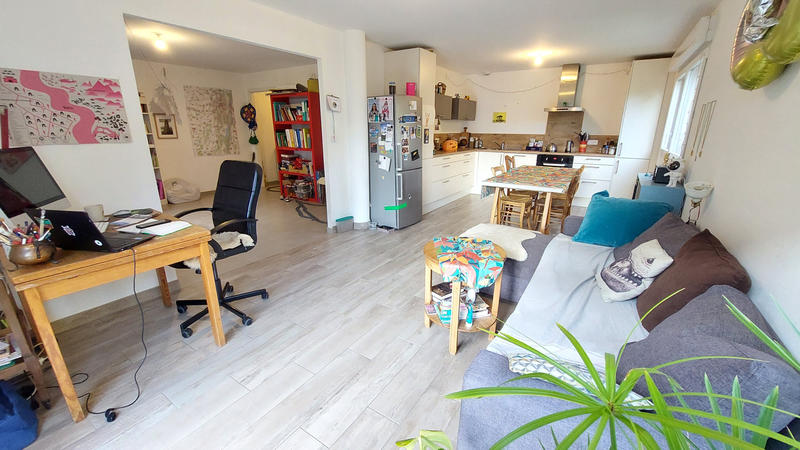 Appartement - 93 m² - 5 pièces
