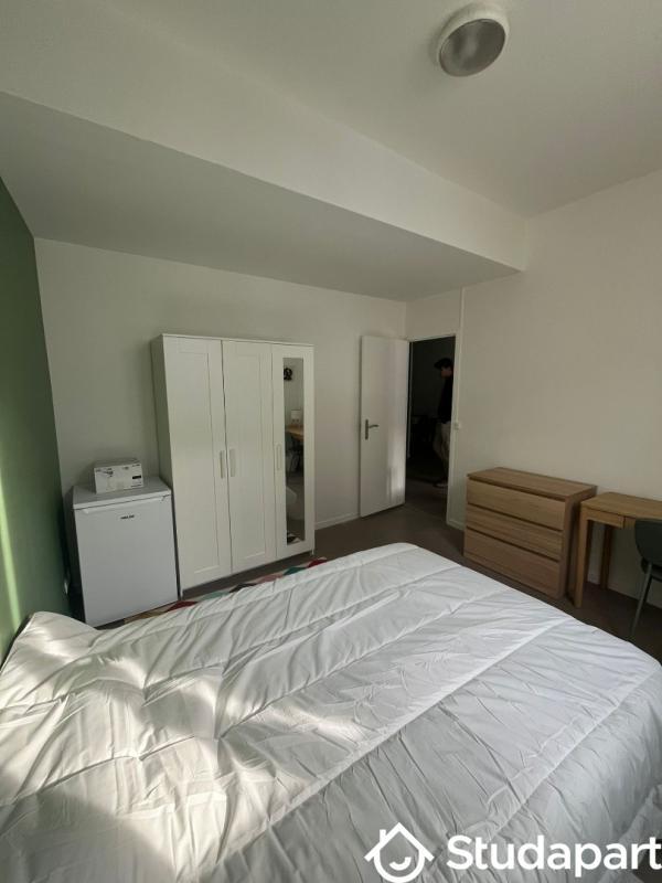 Chambre - 12 m² - 1 pièce