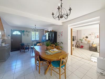 Maison - 160 m² - 8 pièces