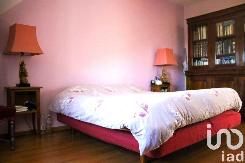 Maison - 257 m² - 8 pièces