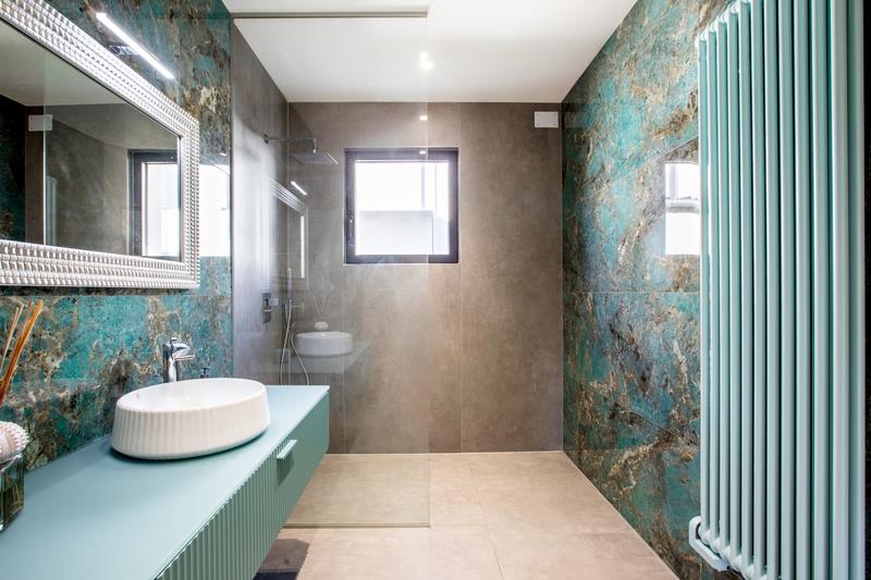 Villa - 318 m² - 9 pièces