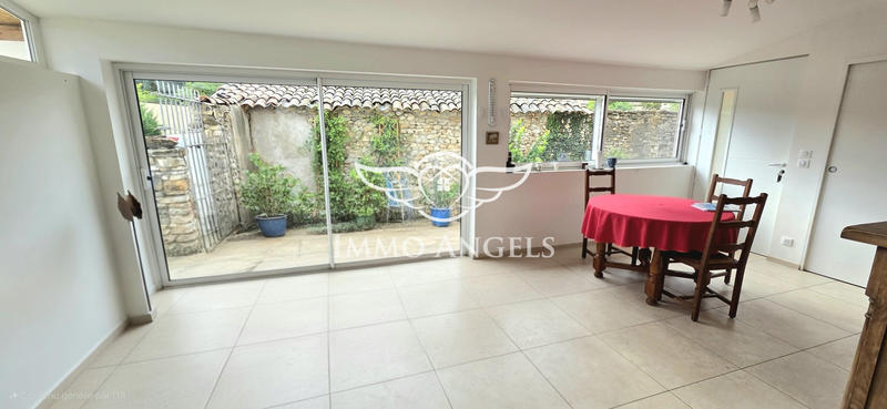 Mas - 246 m² - 10 pièces