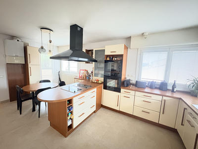 Maison - 136 m² - 5 pièces