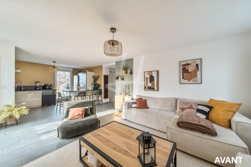 Appartement - 84 m² - 5 pièces