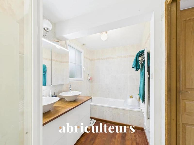 Maison ancienne - 217 m² - 8 pièces