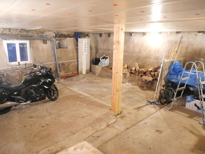 Maison - 245 m² - 5 pièces