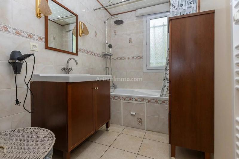 Maison - 95 m² - 4 pièces