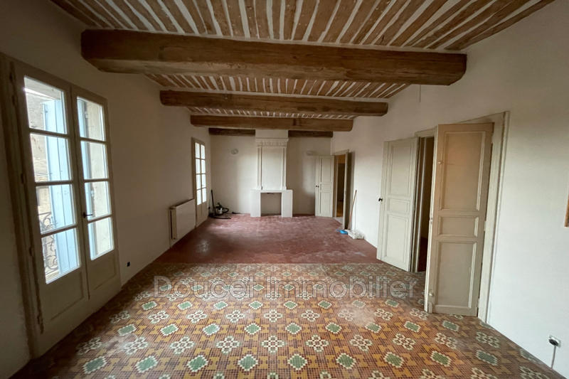 Maison - 279 m² - 9 pièces