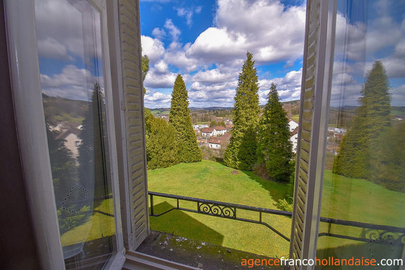 Maison - 282 m² - 9 pièces