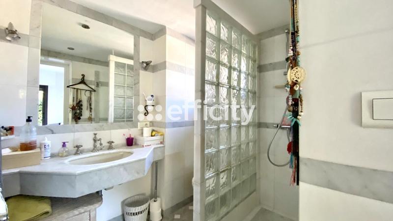 Maison - 147 m² - 5 pièces