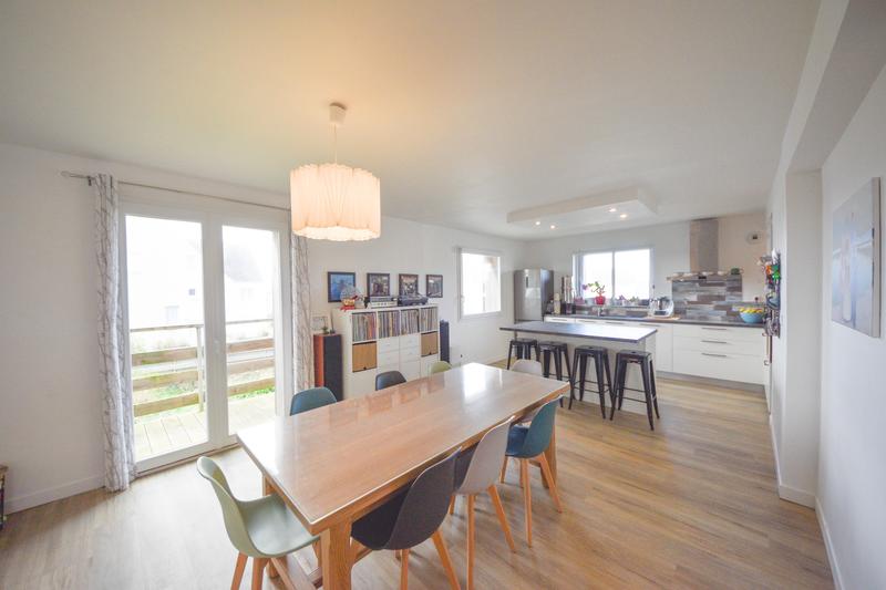 Maison - 175 m² - 9 pièces