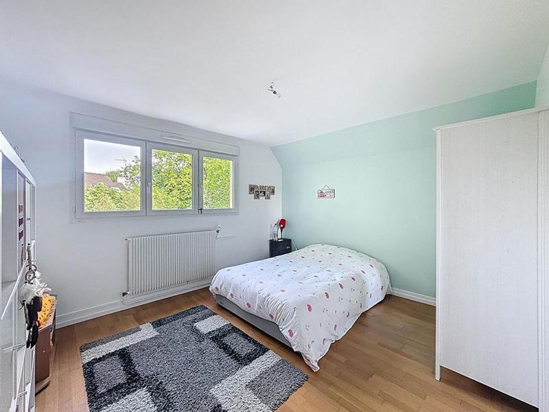 Maison - 182 m² - 7 pièces