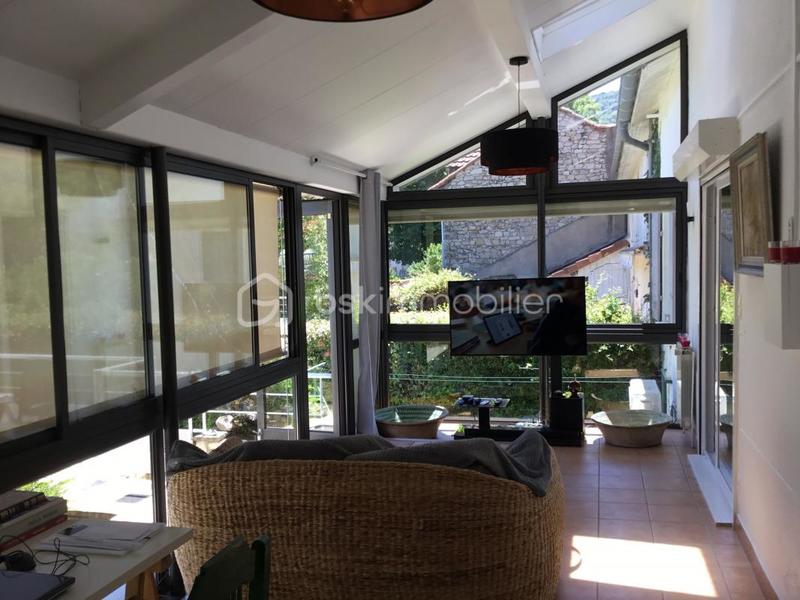 Maison en pierre - 147 m² - 4 pièces