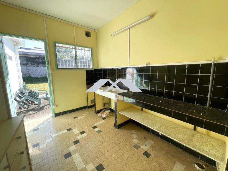 Maison - 93 m² - 6 pièces