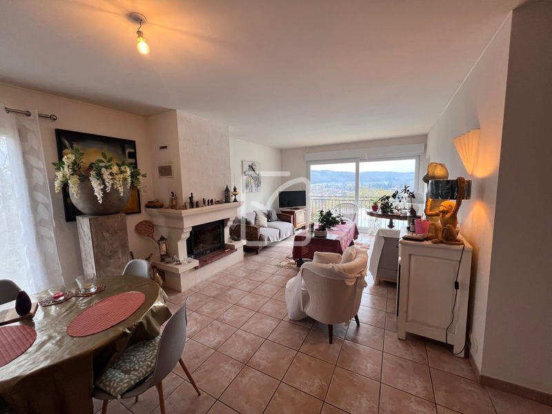 Maison - 146 m² - 7 pièces