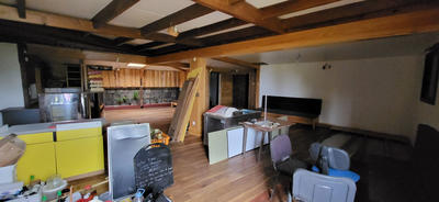 Maison - 280 m² - 10 pièces