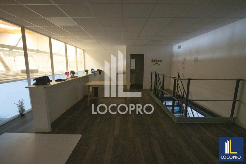 Local d'activité / Entrepôt - 270 m²