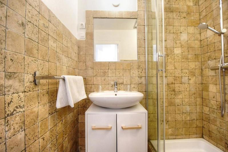 Immeuble - 83 m² - 3 pièces