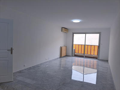 Appartement - 79 m² - 3 pièces