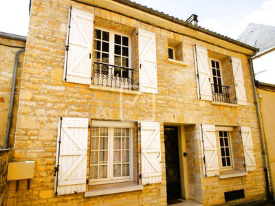 Maison - 295 m² - 11 pièces