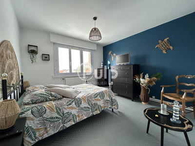 Maison - 106 m² - 7 pièces