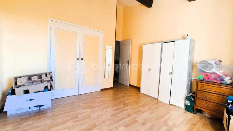 Maison traditionnelle - 135 m² - 6 pièces