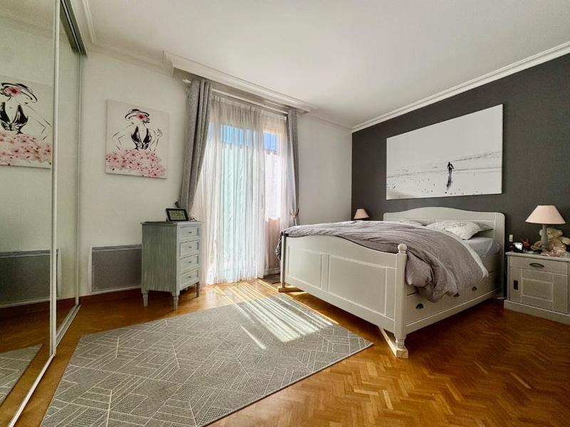 Villa - 157 m² - 7 pièces