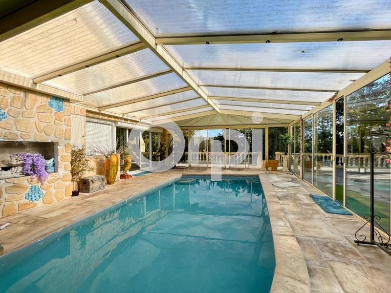 Propriété - 320 m² - 6 pièces