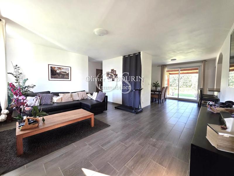 Maison - 93 m² - 4 pièces