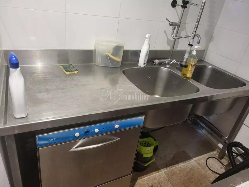 Fonds de commerce - 75 m²