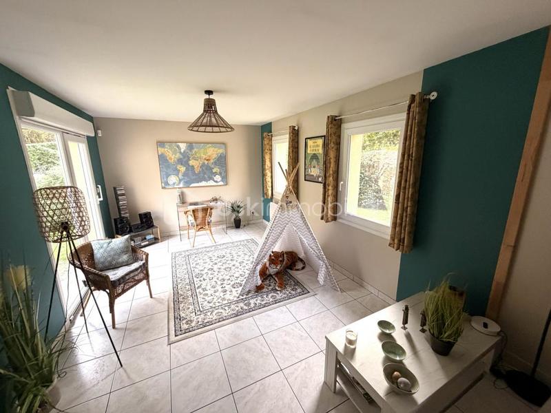 Maison - 105 m² - 4 pièces