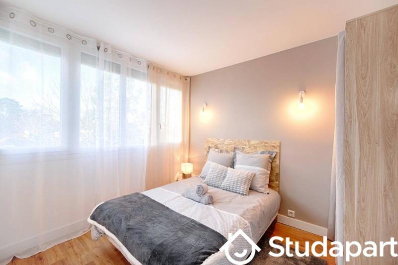 Chambre - 12 m² - 1 pièce