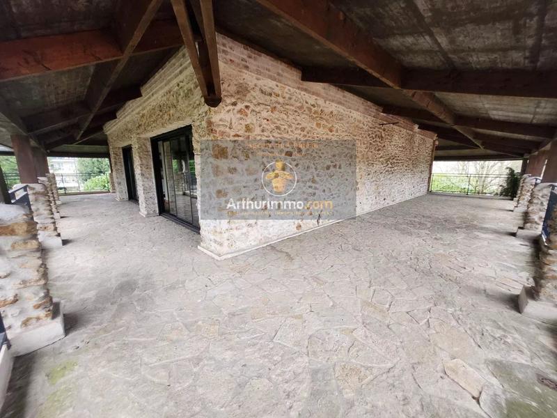 Maison - 254 m² - 10 pièces