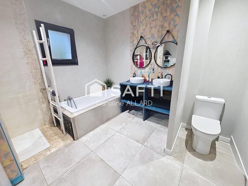 Maison - 138 m² - 4 pièces