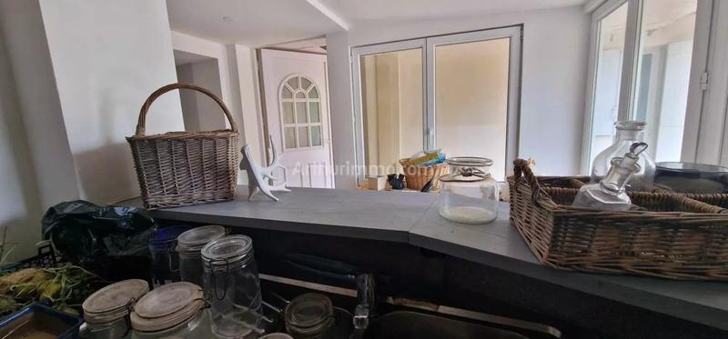 Maison - 232 m² - 10 pièces